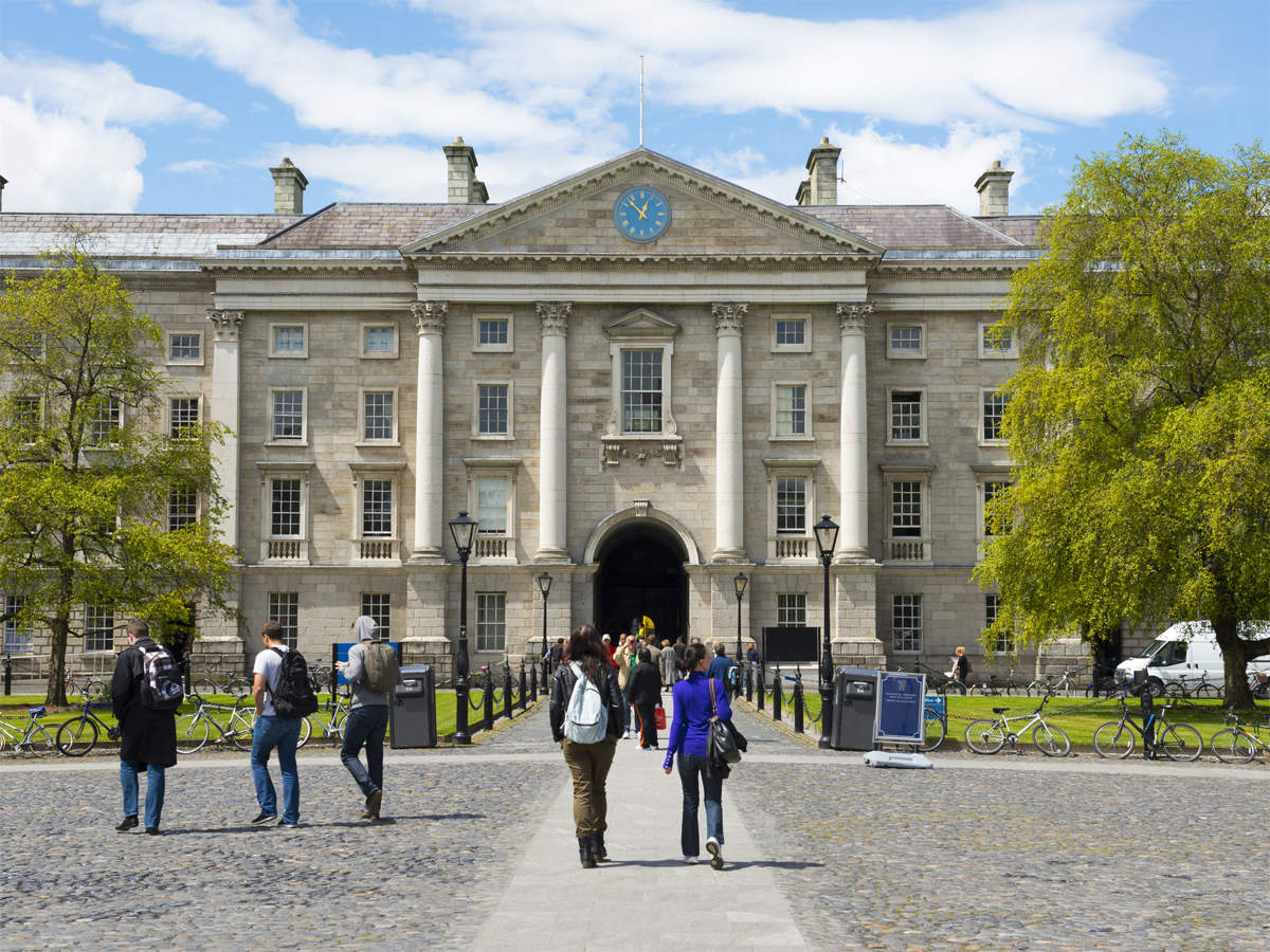 Inquire compelling Reasons to Pursue Your Master's Degree in Ireland: The Benefits of Choosing Irish Colleges